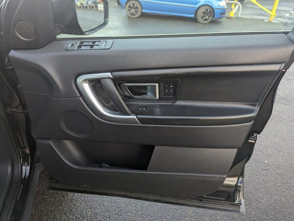 Used Land Rover Discovery Sport 2015 for sale - 65562171: Photo 15