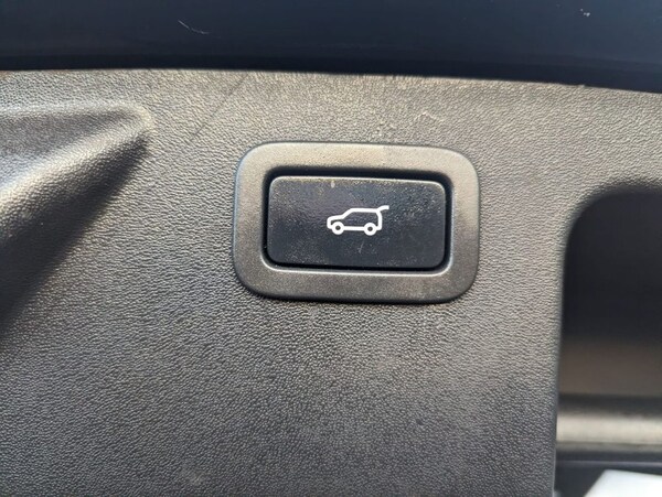 Used Land Rover Discovery Sport 2015 for sale - 65562171: Photo 29