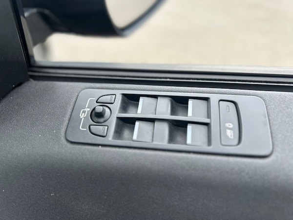 Used Land Rover Discovery Sport 2016 for sale - 71200740: Photo 13