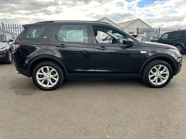 Used Land Rover Discovery Sport 2016 for sale - 71200740: Photo 14