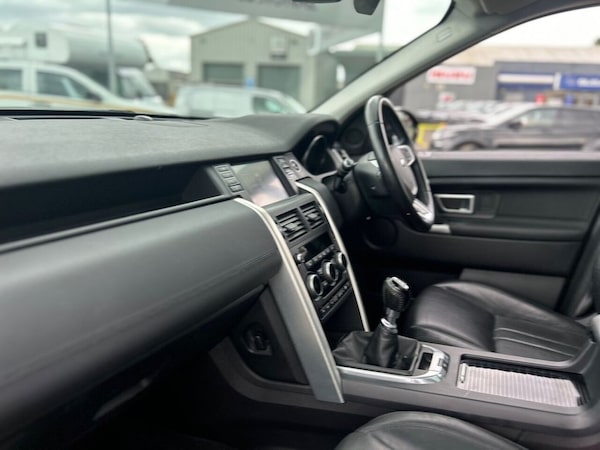 Used Land Rover Discovery Sport 2016 for sale - 71200740: Photo 32