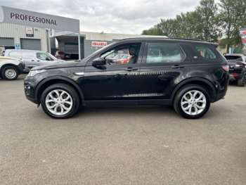 Used Land Rover Discovery Sport 2016 for sale - 71200740: Photo