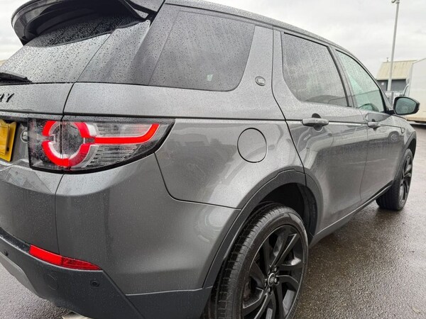 Used Land Rover Discovery Sport 2018 for sale - 73643853: Photo 11