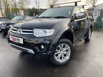 Used Mitsubishi L200 2014 for sale - 64434574: Photo
