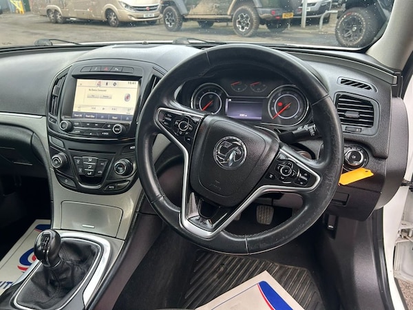 Used Vauxhall Insignia 2015 for sale - 69877359: Photo 12