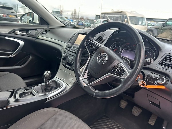 Used Vauxhall Insignia 2015 for sale - 69877359: Photo 16