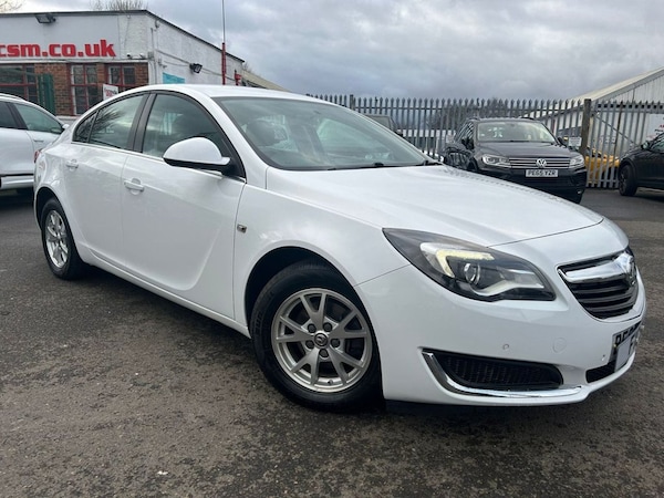 Used Vauxhall Insignia 2015 for sale - 69877359: Photo 2