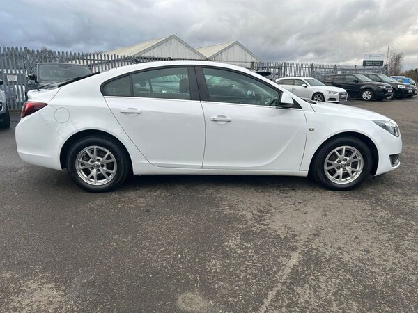 Used Vauxhall Insignia 2015 for sale - 69877359: Photo 9