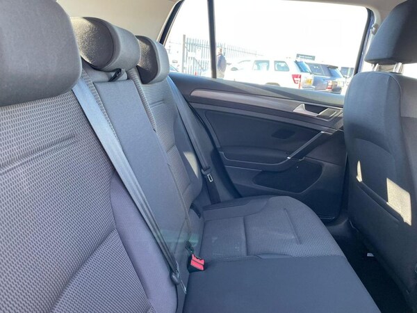 Used Volkswagen Golf 2017 for sale - 66711032: Photo 32