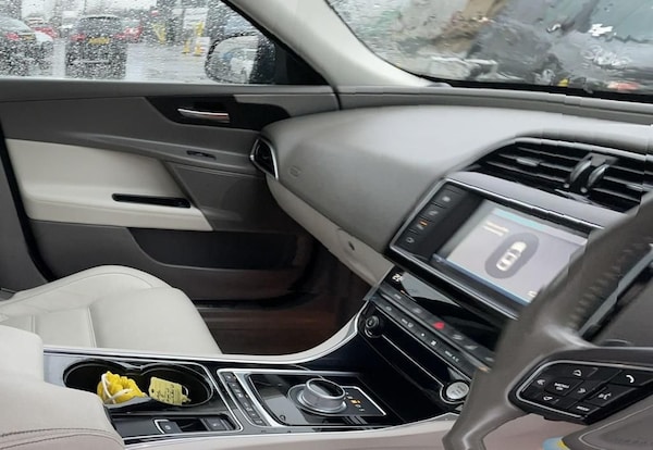 Used Jaguar XE 2016 for sale - 69945863: Photo 15