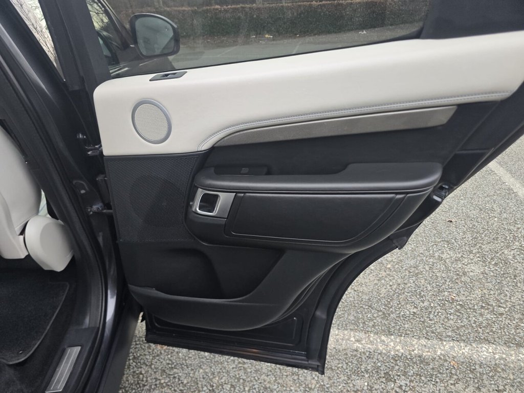 Used Land Rover Discovery 2019 for sale - 76178440: Photo 33