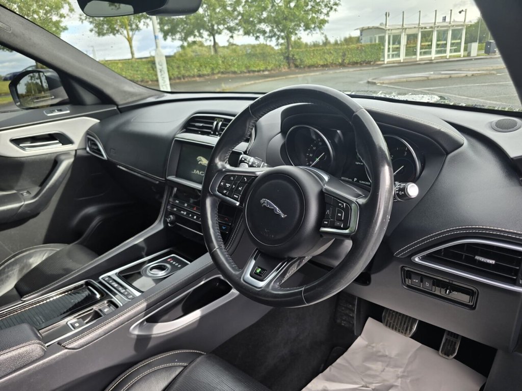 Used Jaguar F-Pace 2018 for sale - 75642517: Photo 20