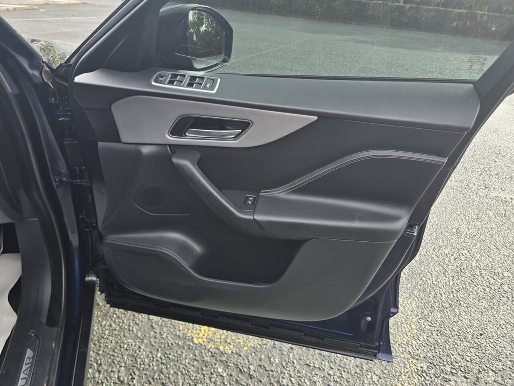 Used Jaguar F-Pace 2018 for sale - 75642517: Photo 21
