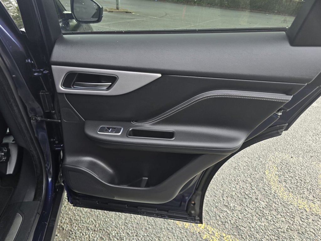 Used Jaguar F-Pace 2018 for sale - 75642517: Photo 28