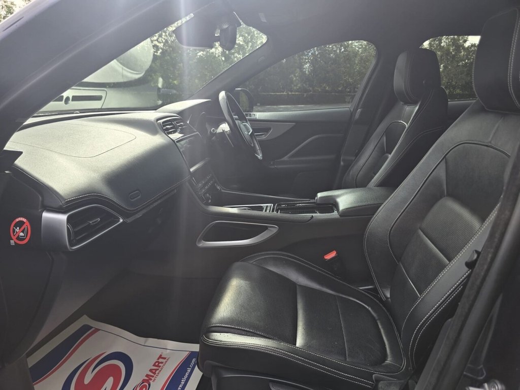 Used Jaguar F-Pace 2018 for sale - 75642517: Photo 33