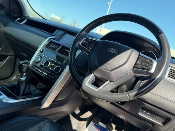 Used Land Rover Discovery Sport 2015 for sale - 74295883: Photo 17