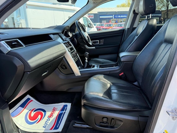 Used Land Rover Discovery Sport 2015 for sale - 74295883: Photo 37