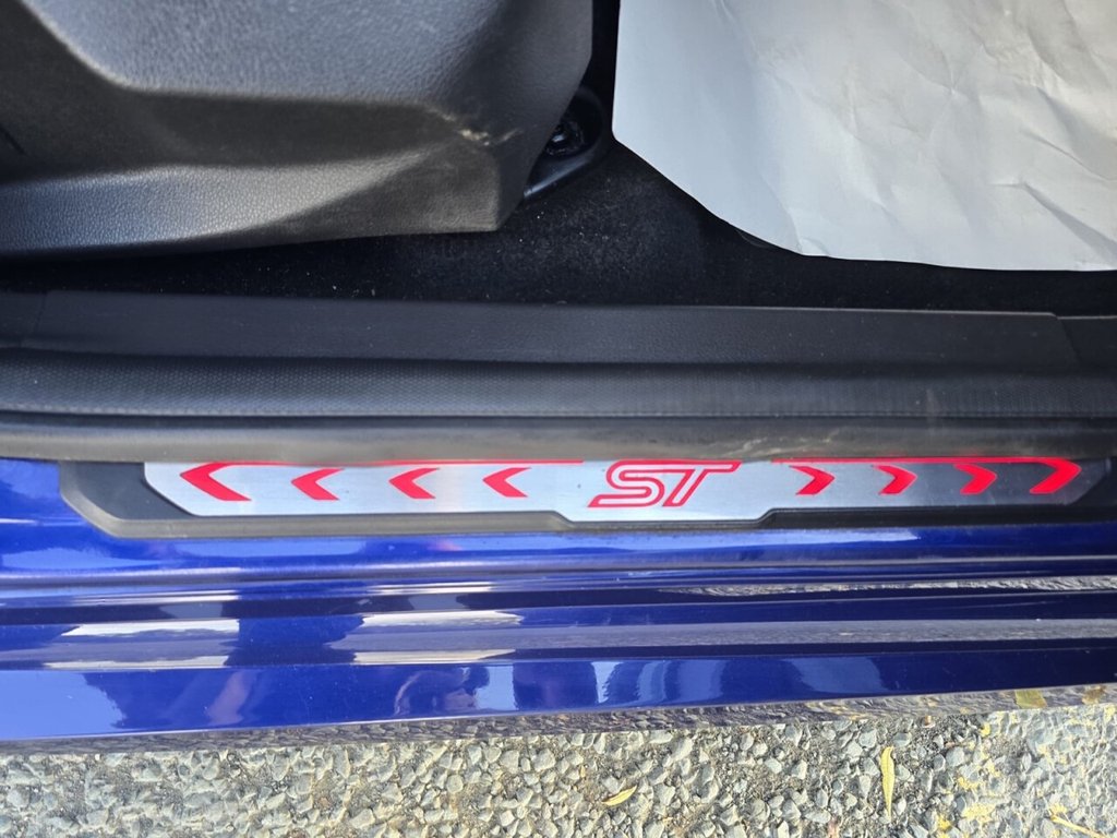 Used Ford Focus 2015 for sale - 75936657: Photo 18