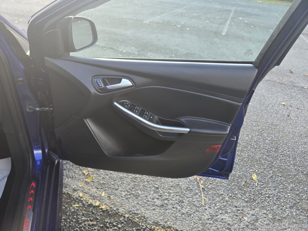 Used Ford Focus 2015 for sale - 75936657: Photo 21