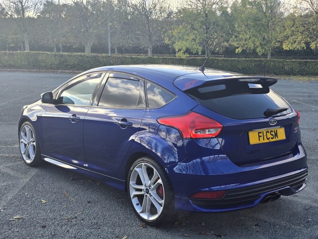 Used Ford Focus 2015 for sale - 75936657: Photo 3