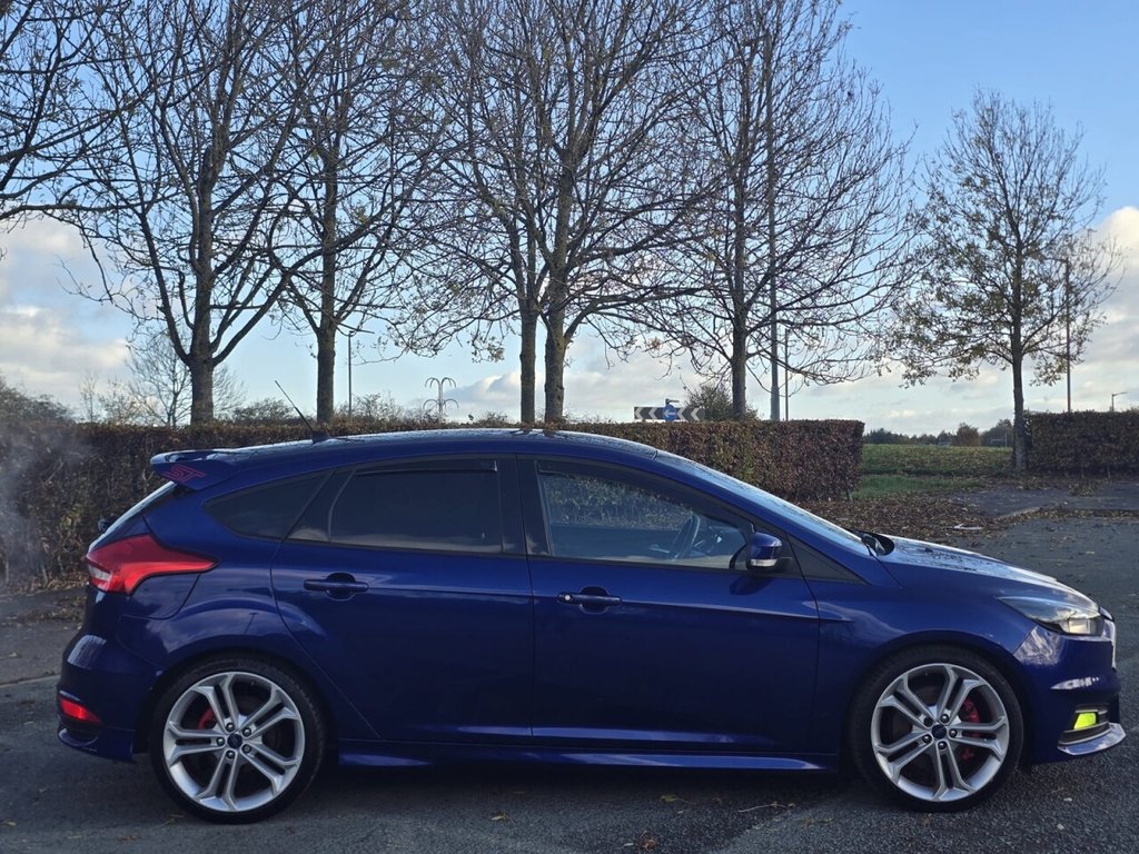 Used Ford Focus 2015 for sale - 75936657: Photo 7