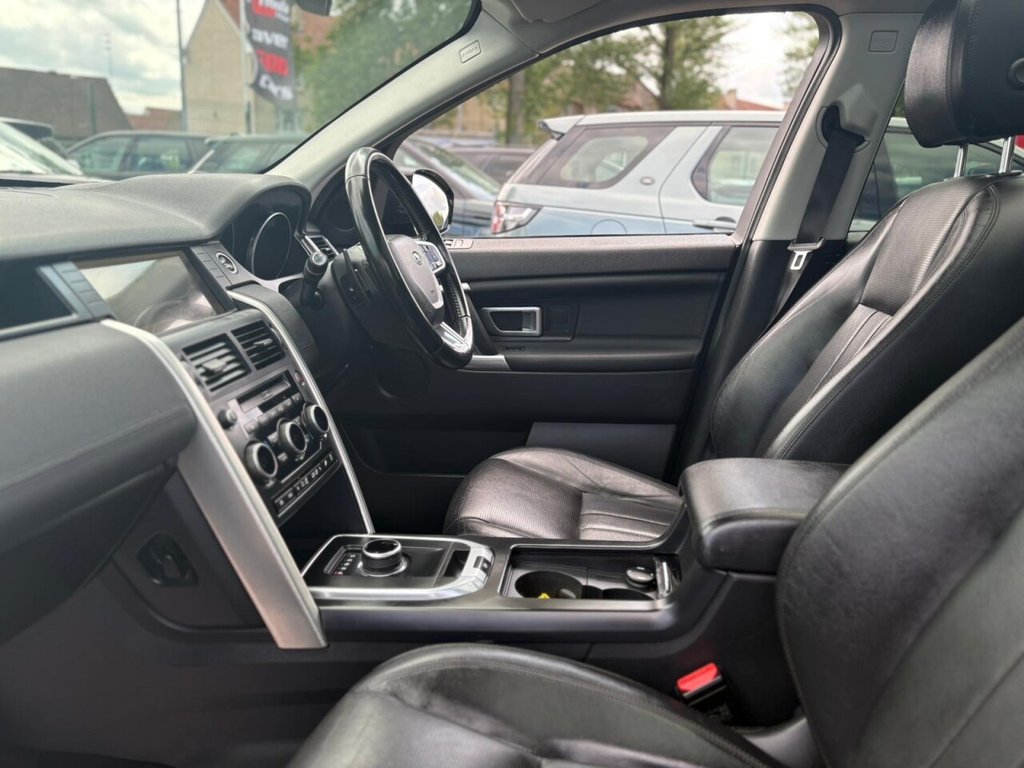 Used Land Rover Discovery Sport 2017 for sale - 77668808: Photo 32