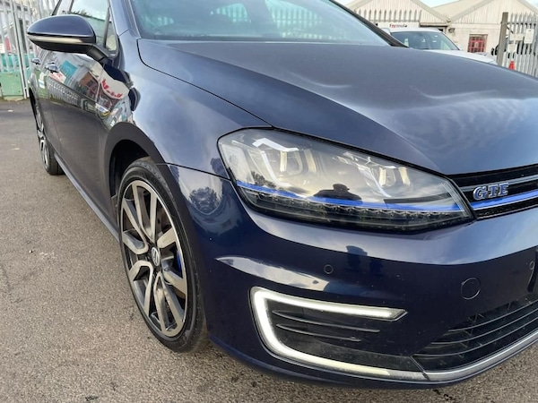Used Volkswagen Golf 2015 for sale - 69945769: Photo 10