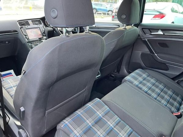 Used Volkswagen Golf 2015 for sale - 69945769: Photo 31