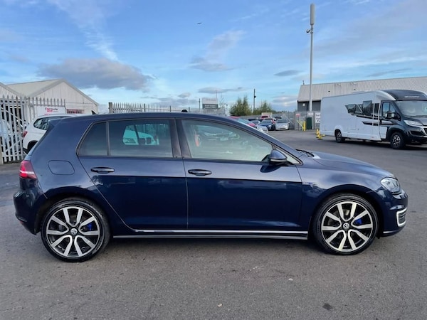 Used Volkswagen Golf 2015 for sale - 69945769: Photo 8