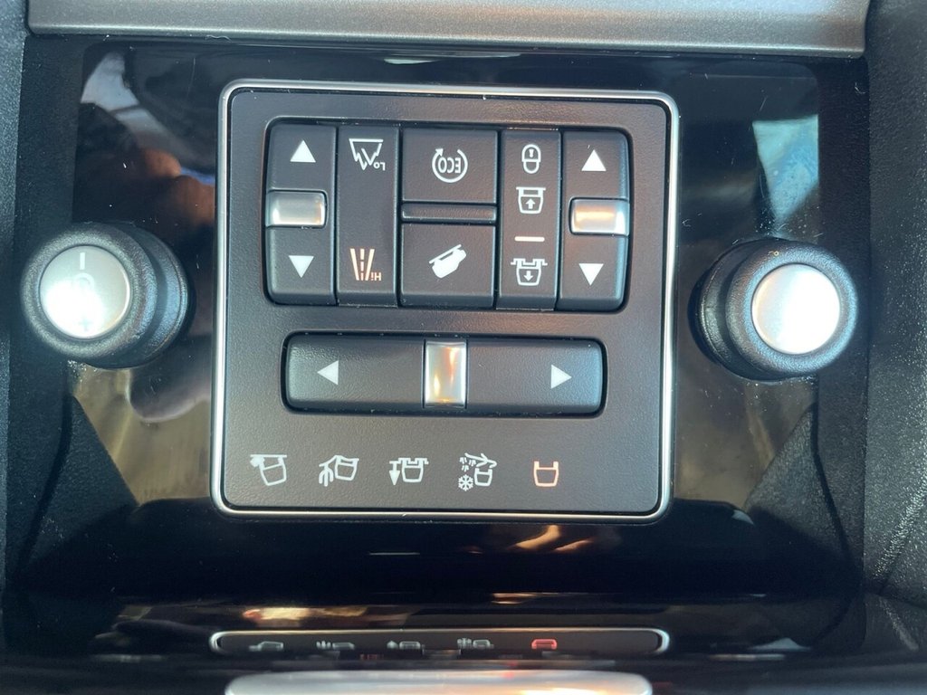 Used Land Rover Discovery 4 2015 for sale - 77636690: Photo 16