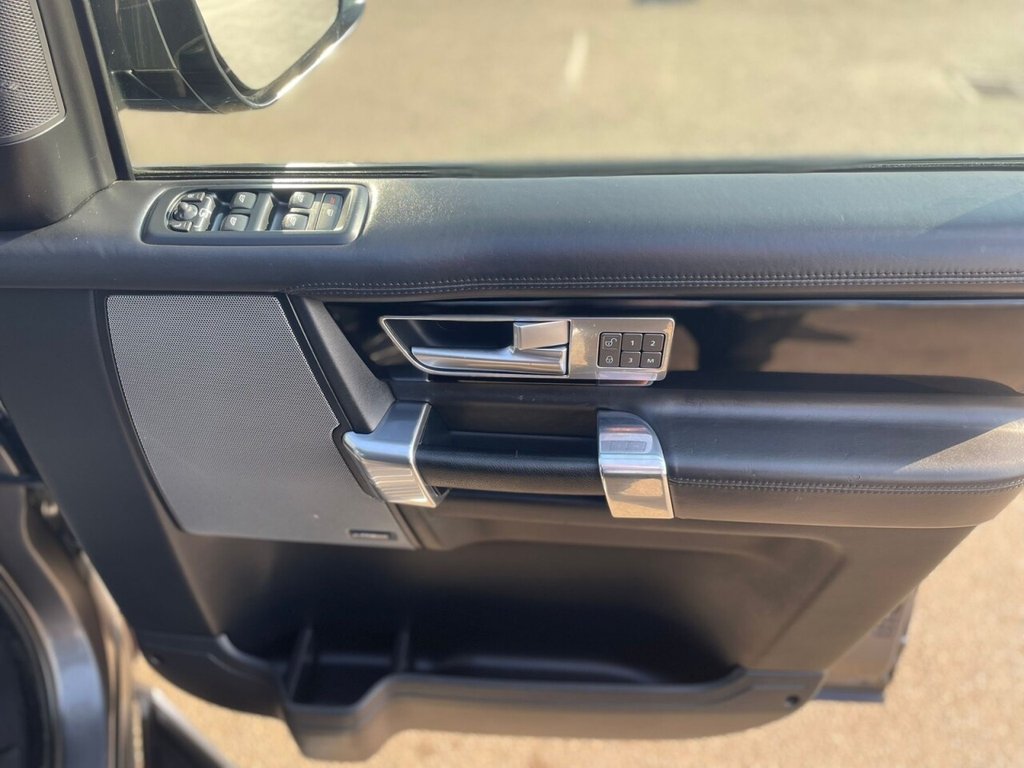 Used Land Rover Discovery 4 2015 for sale - 77636690: Photo 20