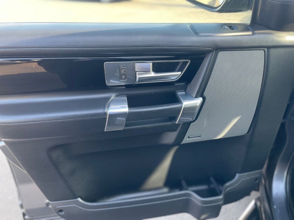 Used Land Rover Discovery 4 2015 for sale - 77636690: Photo 40