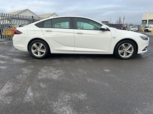Used Vauxhall Insignia 2018 for sale - 69604258: Photo 12