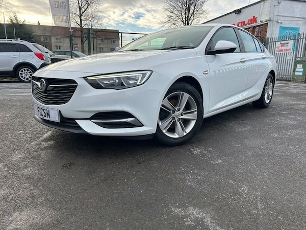 Used Vauxhall Insignia 2018 for sale - 69604258: Photo 1