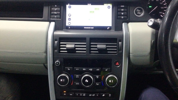 Used Land Rover Discovery Sport 2016 for sale - 73458877: Photo 13