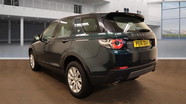 Used Land Rover Discovery Sport 2016 for sale - 73458877: Photo 6