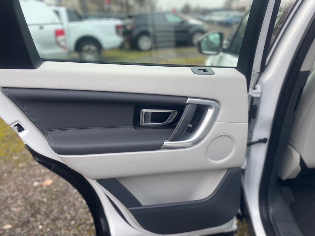 Used Land Rover Discovery Sport 2017 for sale - 77227366: Photo 37