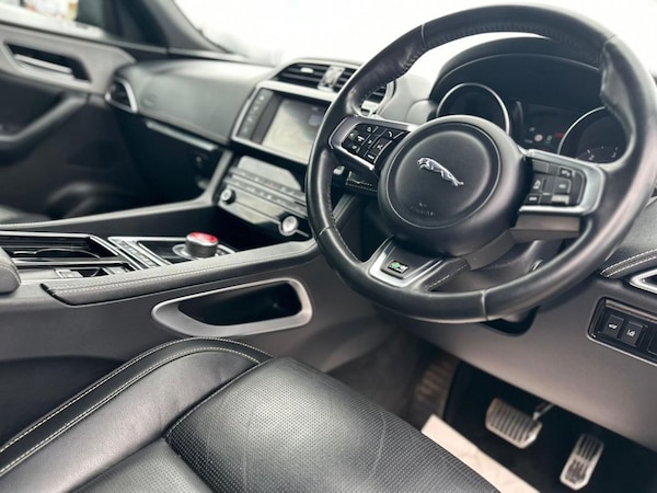 Used Jaguar F-Pace 2017 for sale - 70625986: Photo 19