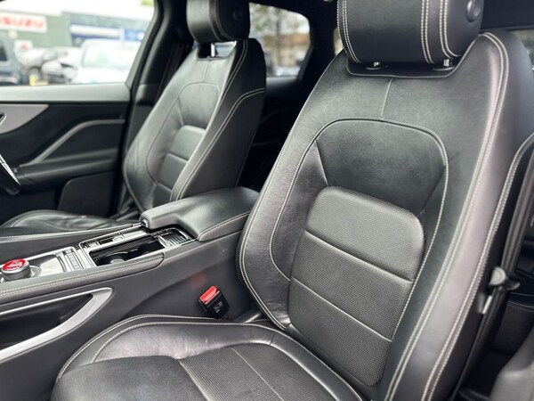 Used Jaguar F-Pace 2017 for sale - 70625986: Photo 34