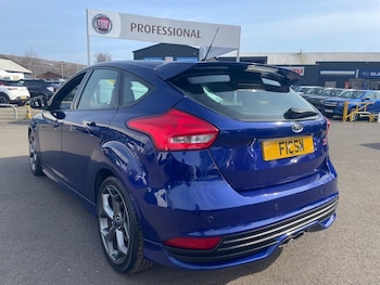 Used Ford Focus 2015 for sale - 78044411: Photo