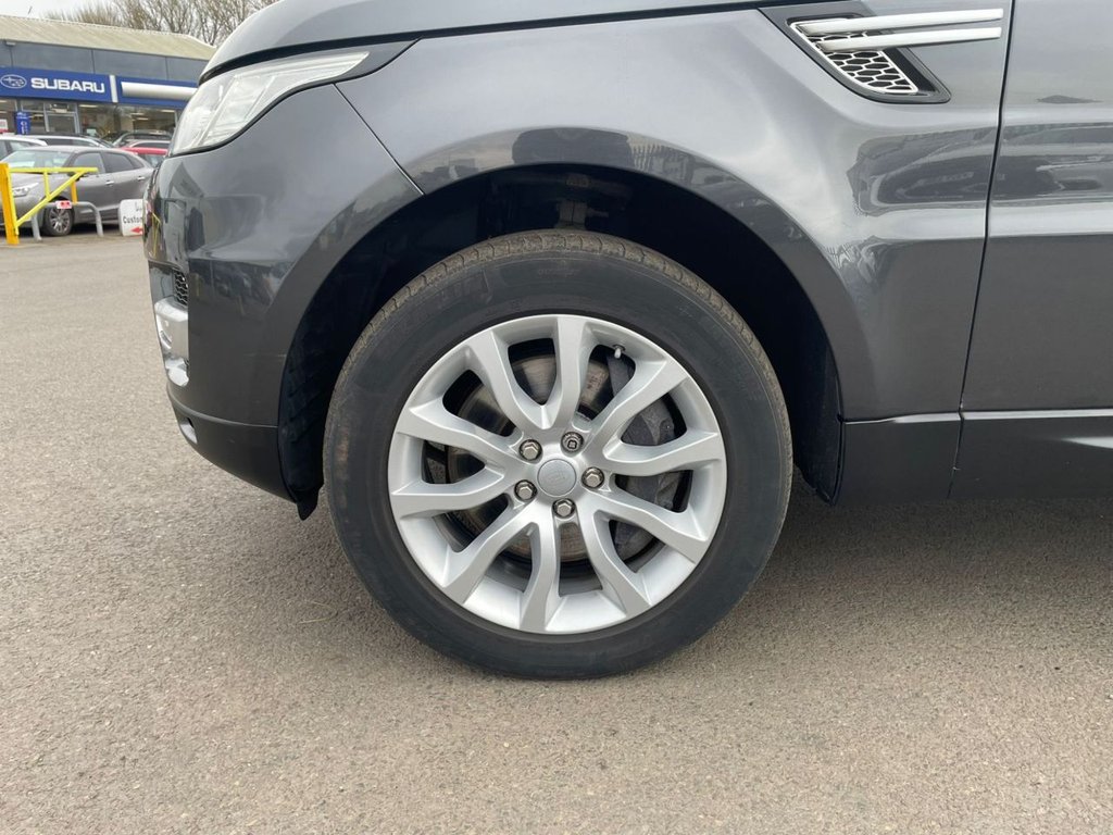 Used Land Rover Range Rover Sport 2015 for sale - 77668771: Photo 11