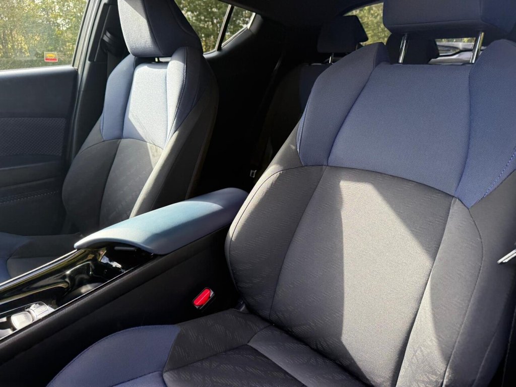 Used Toyota C-HR 2017 for sale - 76162986: Photo 36