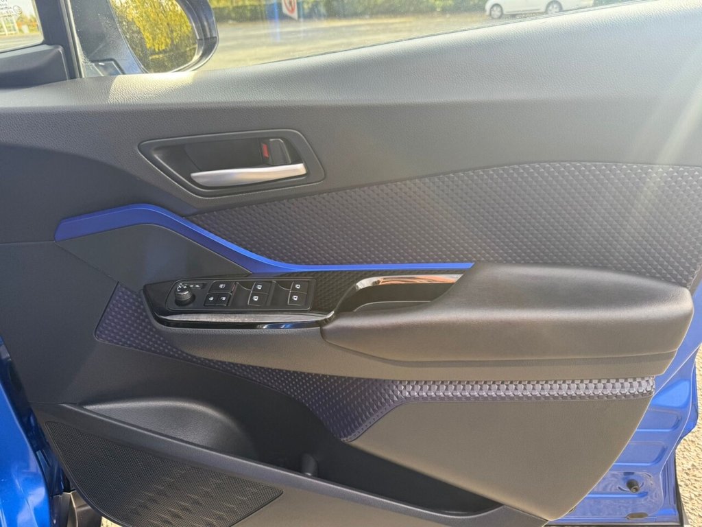 Used Toyota C-HR 2017 for sale - 76162986: Photo 39