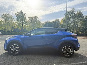 Used Toyota C-HR 2017 for sale - 76162986: Photo