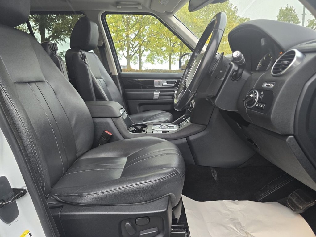 Used Land Rover Discovery 2015 for sale - 76323660: Photo 28