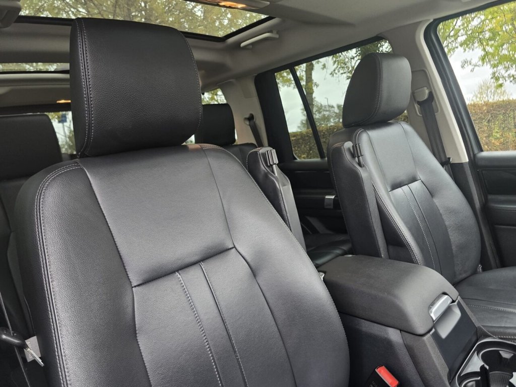 Used Land Rover Discovery 2015 for sale - 76323660: Photo 31