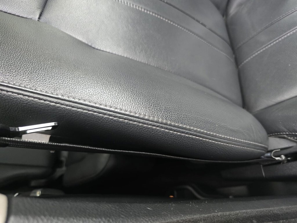 Used Land Rover Discovery 2015 for sale - 76323660: Photo 40