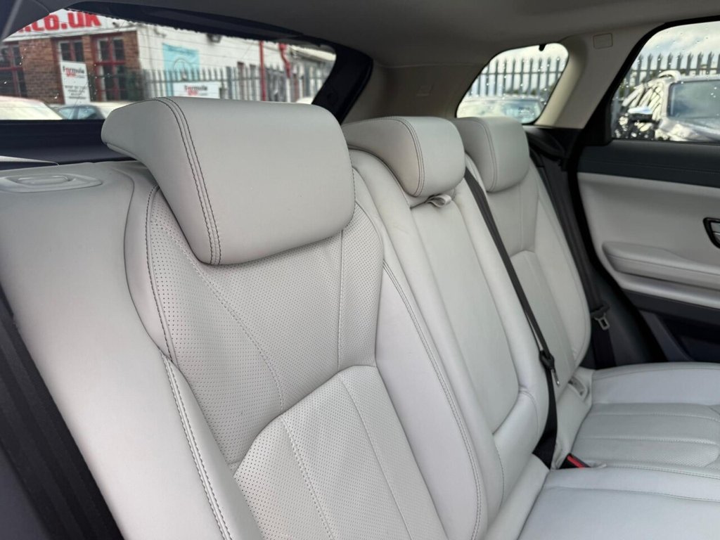 Used Land Rover Range Rover Evoque 2015 for sale - 74434476: Photo 32