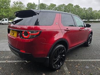 Used Land Rover Discovery Sport 2018 for sale - 74974294: Photo