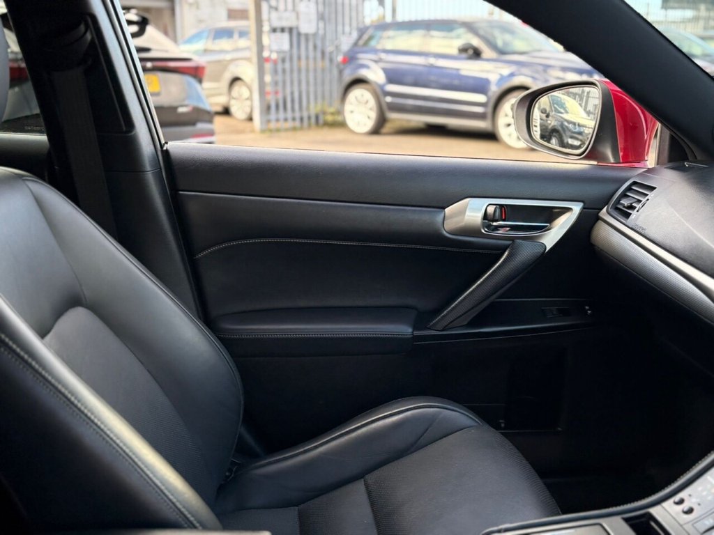 Used Lexus CT 2014 for sale - 76163235: Photo 12